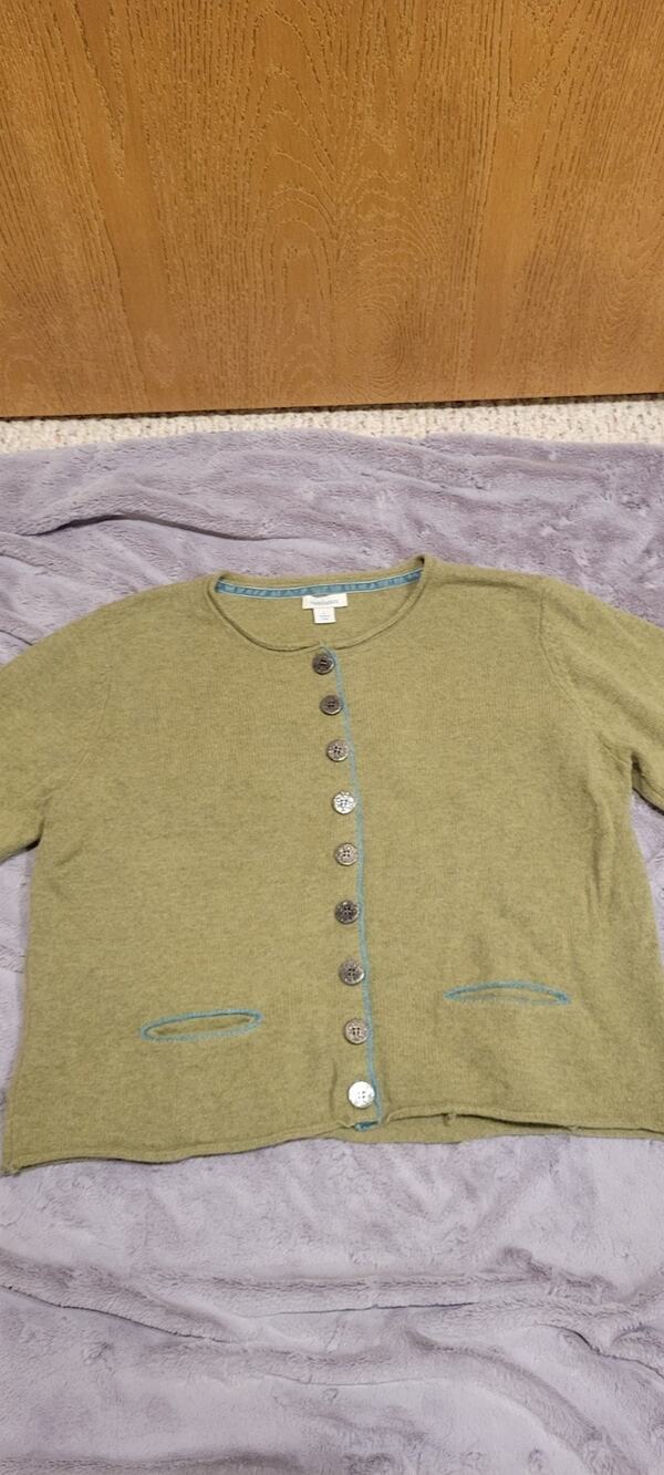 Sundance Cardigan Women L 100% Extrafine Merino Wool Green Button Up Round Neck